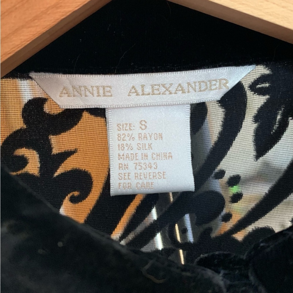 BLOUSE Vintage Black Velvet Burnout/Sheer/Velvet Scroll Pattern Annie Alexander - Picture 2 of 4